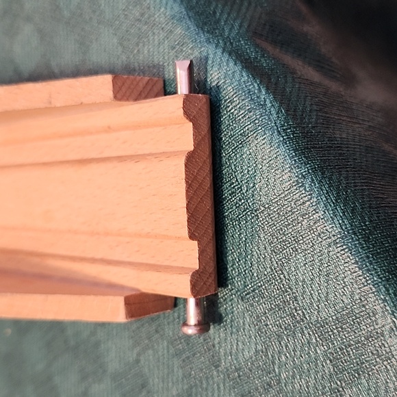 Brio Train tracks - Bridge, tunnels, and tracks with small hills. - Picture 14 of 14